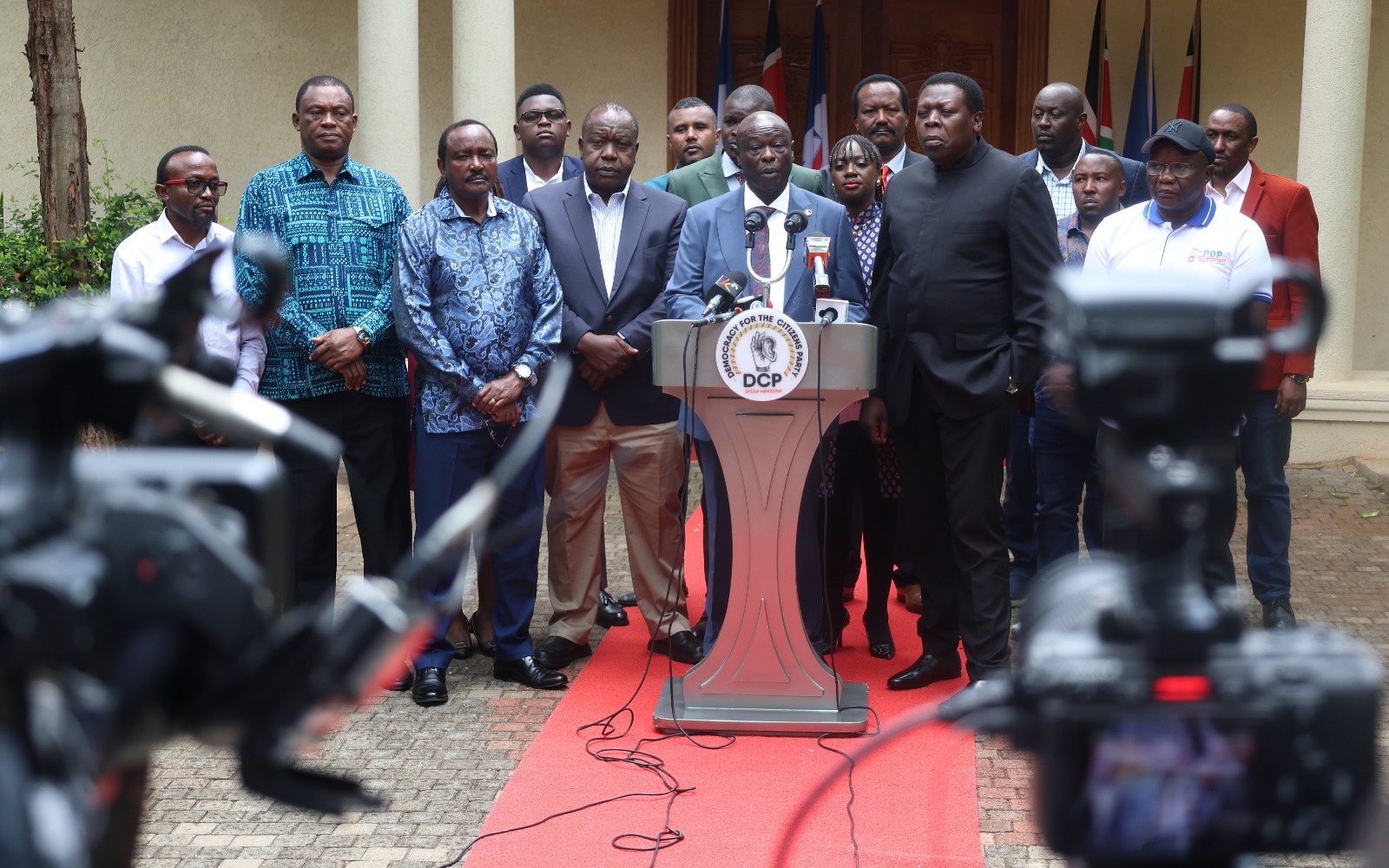 Rigathi Gachagua and Kalonzo Musyoka addressing the media
